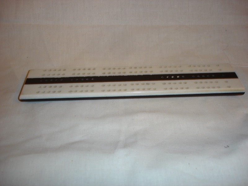 1980's Plastic Cribbage board