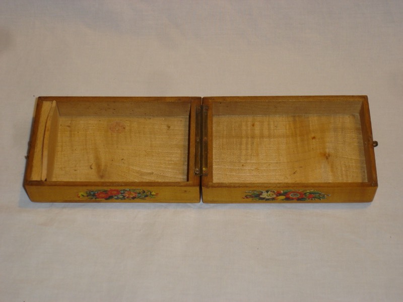 Mauchline Ware Folding Board 